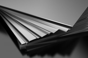 Титановый лист ВТ5-1 2,5*140-160*240 10,5кг